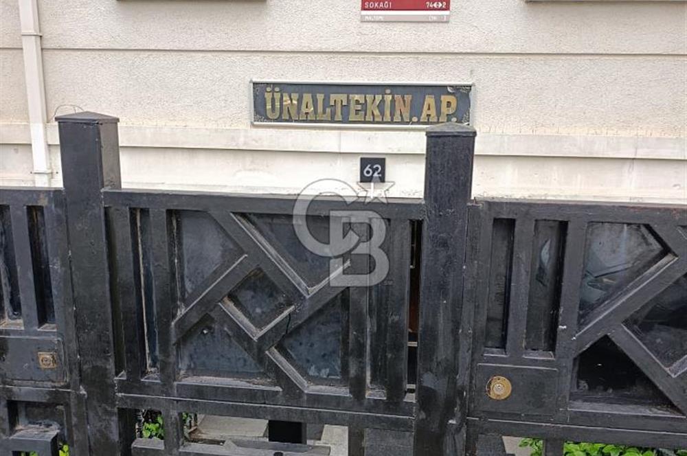 K&#252;&#231;&#252;kyalı İş merkezine Komşu Satılık 2+1 Daire