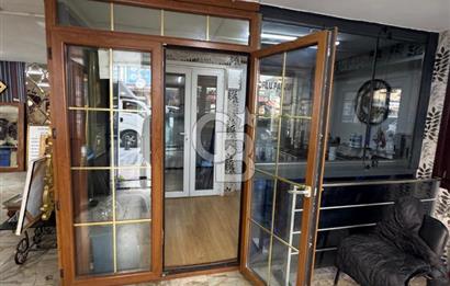 MALTEPE NİN DEĞERLİ LOKASYONUNDA YATIRIMA UYGUN KÖŞE DÜKKAN