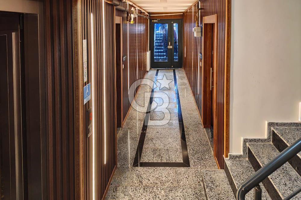 ÇEKMEKÖY'DE MERKEZE 8 DK MESAFEDE 3+1 GENİŞ SIFIR DAİRE