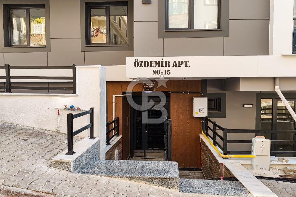 ÇEKMEKÖY'DE MERKEZE 8 DK MESAFEDE 3+1 GENİŞ SIFIR DAİRE