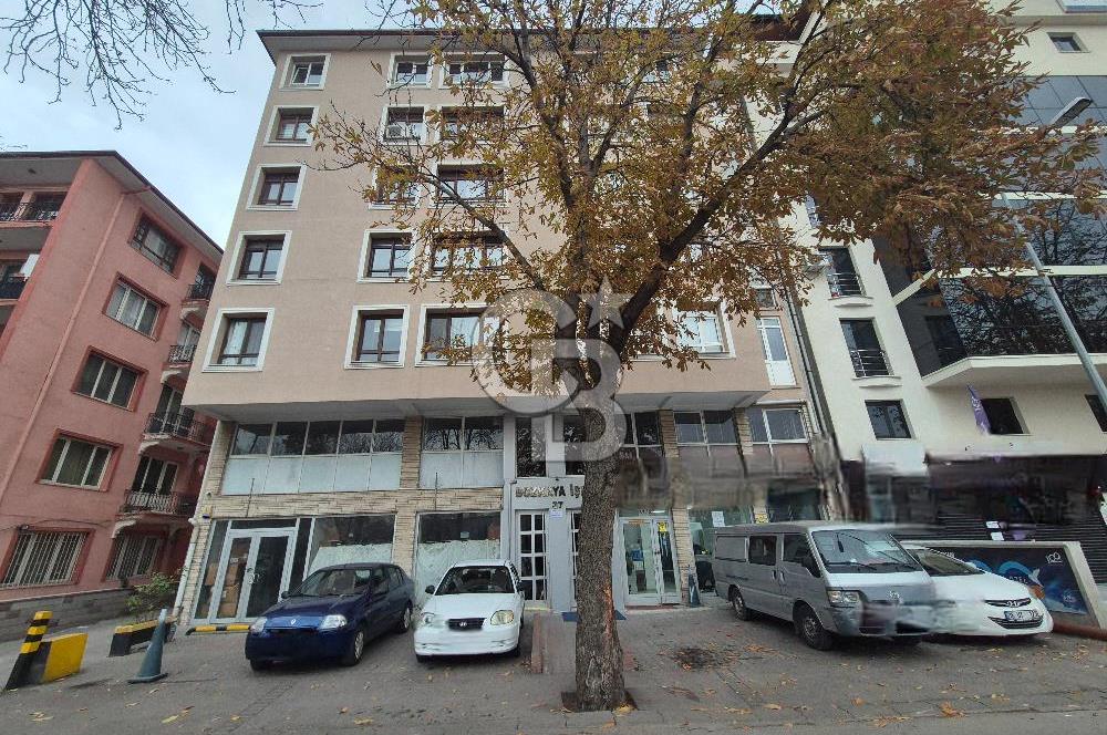 MERKEZİN TAM KALBİNDE 2+1 | 80 m² | ÖN CEPHE