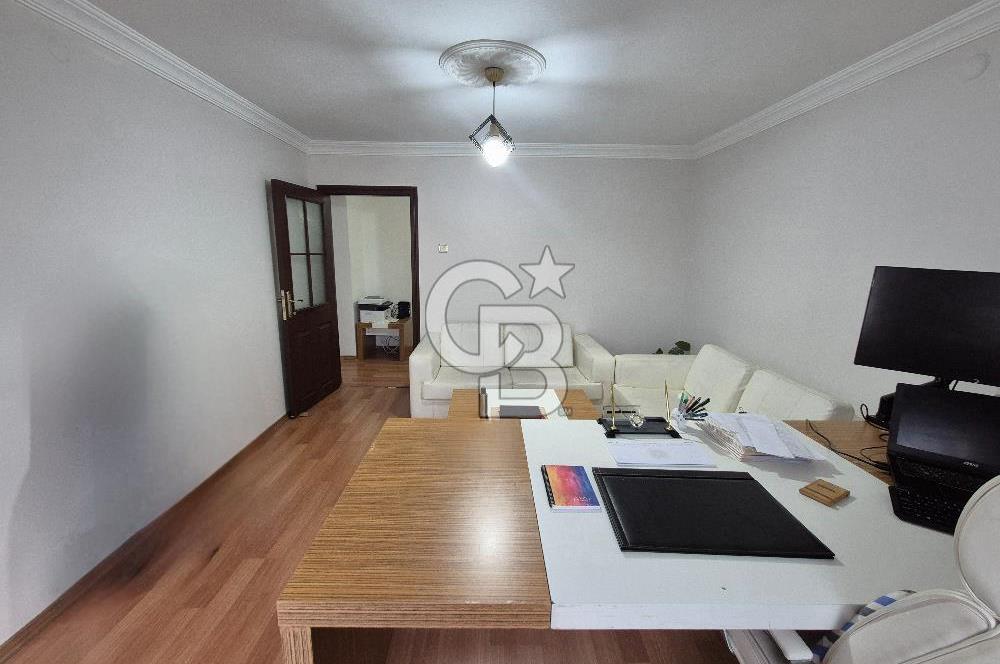 MERKEZİN TAM KALBİNDE 2+1 | 80 m² | ÖN CEPHE