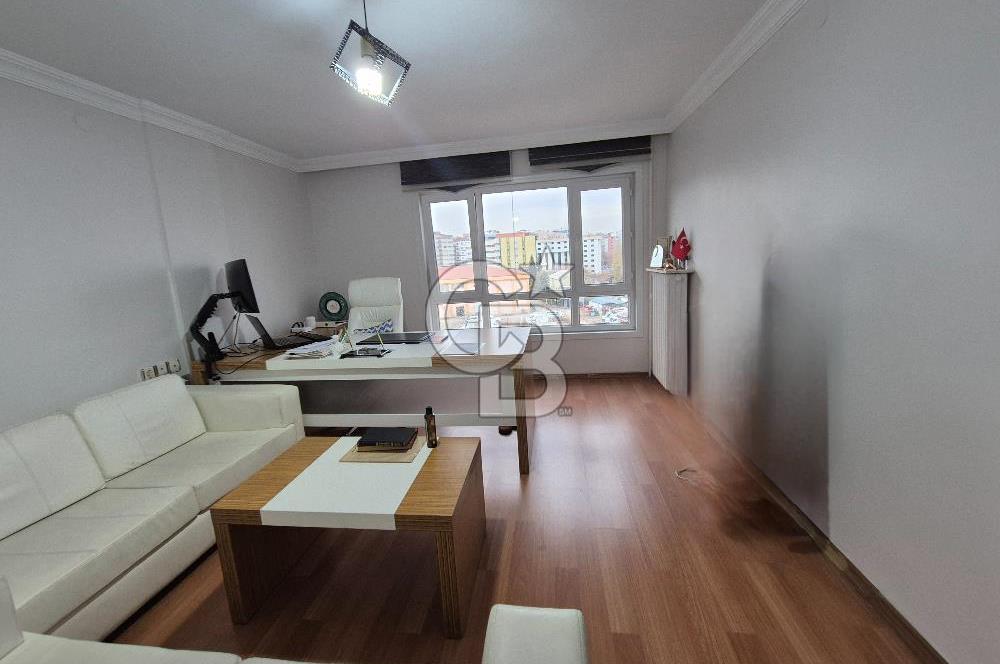 MERKEZİN TAM KALBİNDE 2+1 | 80 m² | ÖN CEPHE