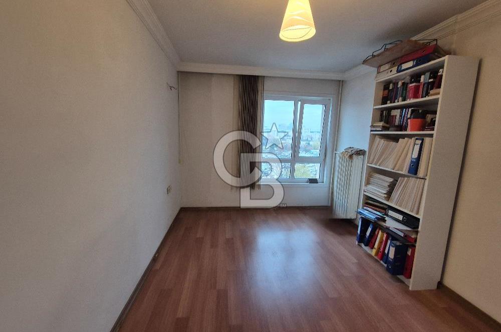MERKEZİN TAM KALBİNDE 2+1 | 80 m² | ÖN CEPHE