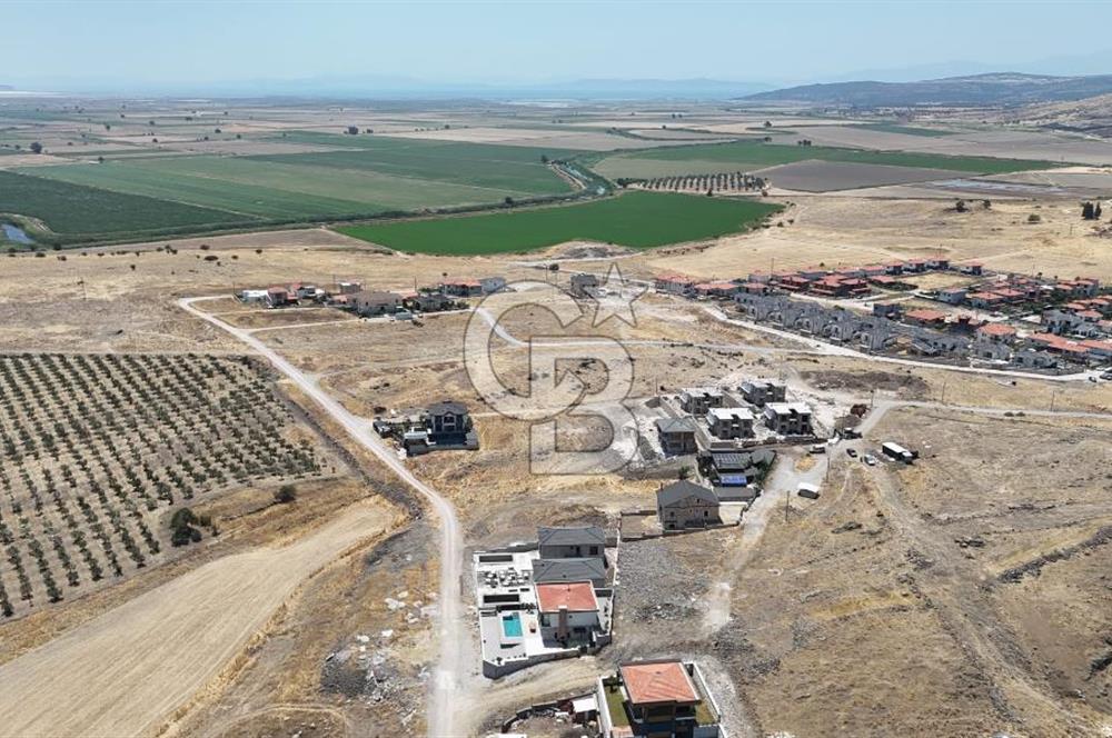 İZMİR FOÇA BAĞARASI VİLLA İMARLI ARSA