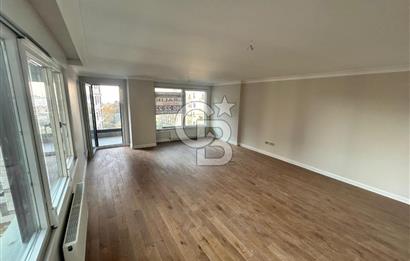 Fener-Kalamış caddesinde deniz manz. balkonlu,sıfır ferah daire