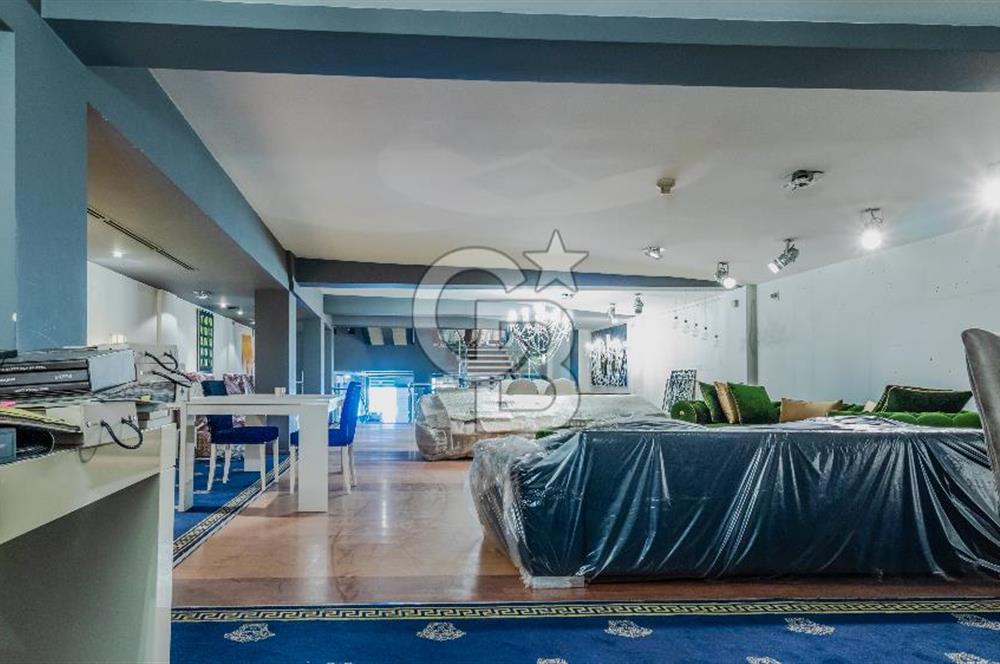 KARABAĞLAR YEŞİLLİK CADDESİ ÜZERİNDE KOMPLE KİRALIK BİNA