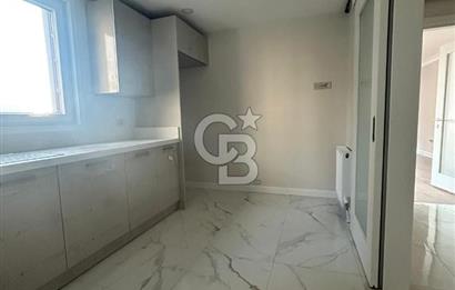 Fener-Kalamış caddesinde deniz manz. balkonlu,sıfır ferah daire