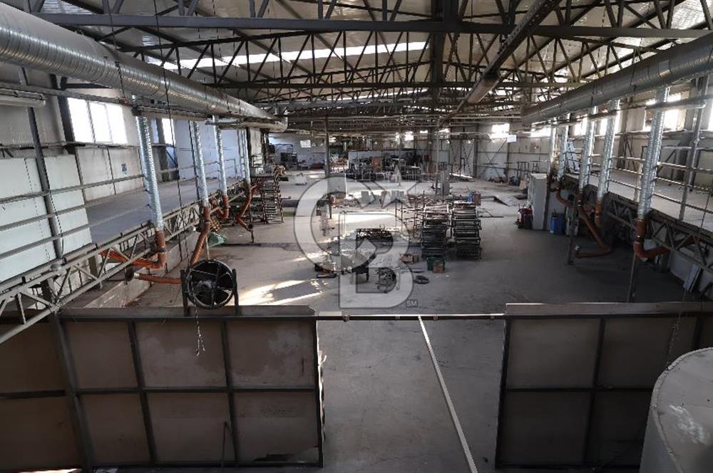 Gaziemir Dokuz Eylül Mh. Sarnıç Yolu 5682 m2 arsa; 4200 m2 Fabrika
