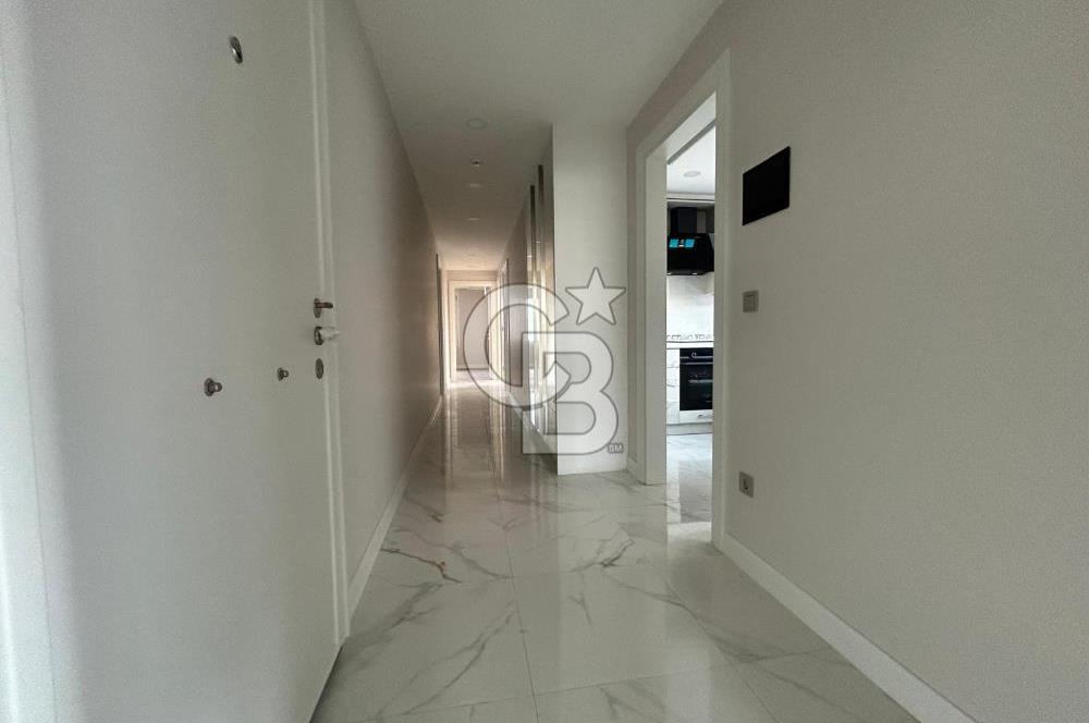 Fener-Kalamış caddesinde deniz manz. balkonlu,sıfır ferah daire