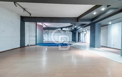 KARABAĞLAR YEŞİLLİK CADDESİ ÜZERİNDE KOMPLE KİRALIK BİNA