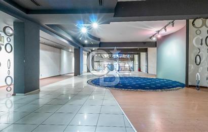 KARABAĞLAR YEŞİLLİK CADDESİ ÜZERİNDE KOMPLE KİRALIK BİNA