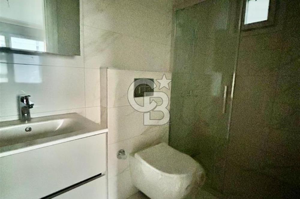 Fener-Kalamış caddesinde deniz manz. balkonlu,sıfır ferah daire