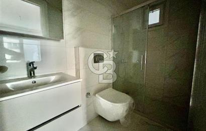 Fener-Kalamış caddesinde deniz manz. balkonlu,sıfır ferah daire