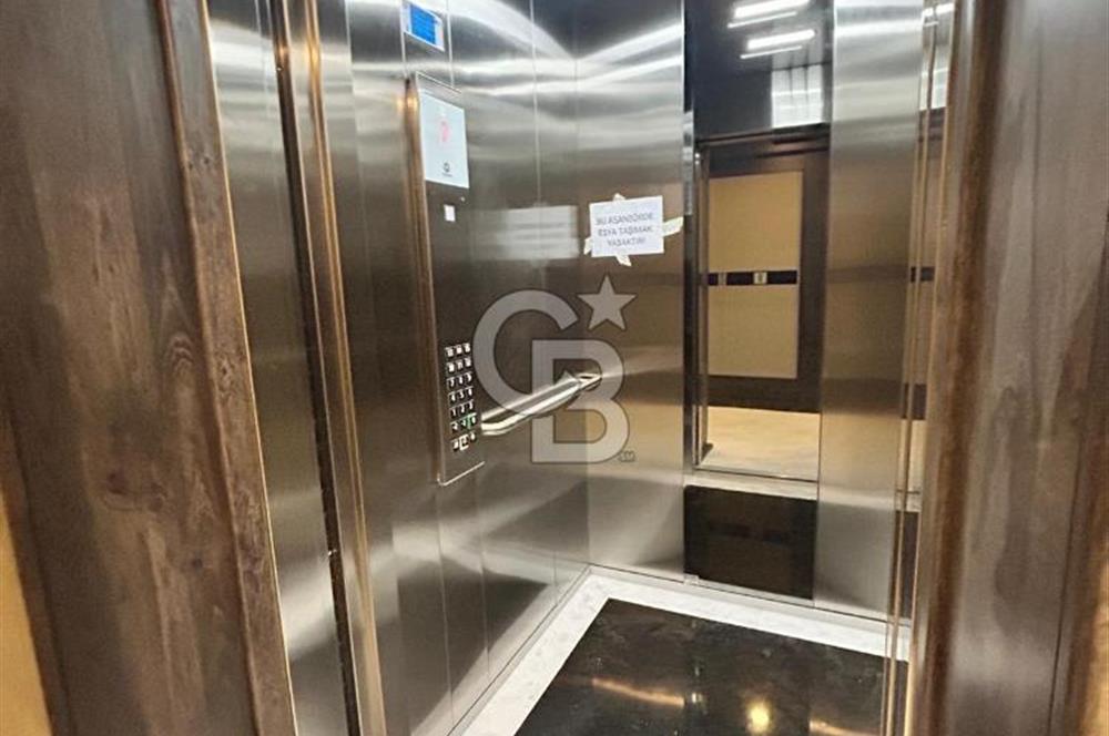 Fener-Kalamış caddesinde deniz manz. balkonlu,sıfır ferah daire