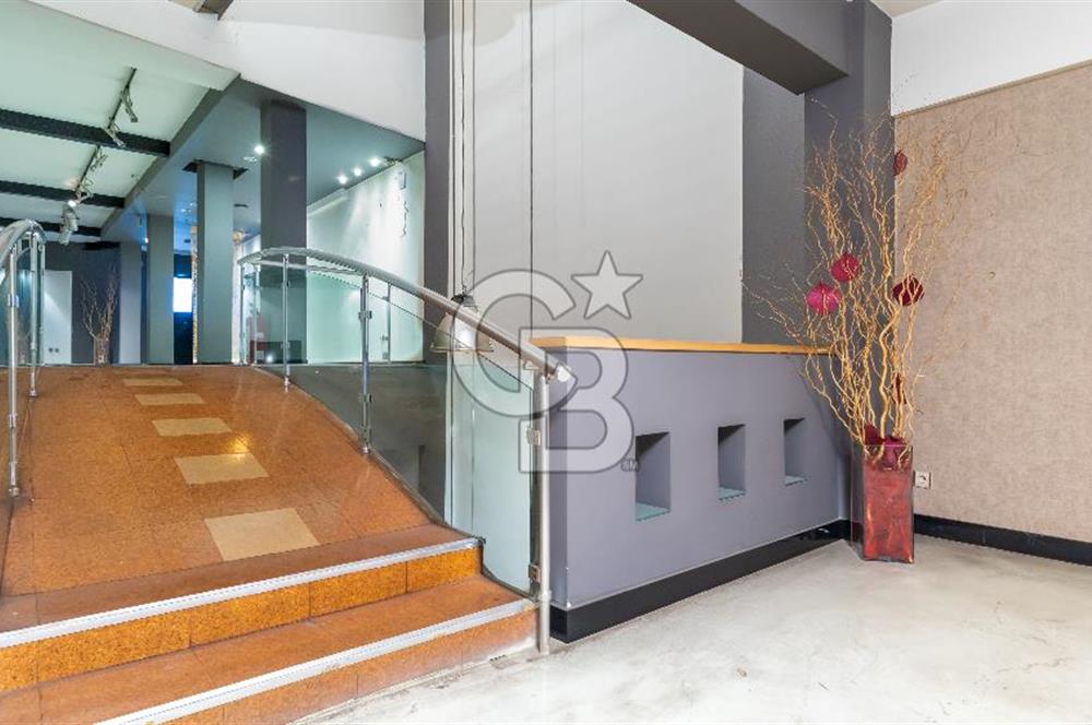 KARABAĞLAR YEŞİLLİK CADDESİ ÜZERİNDE KOMPLE KİRALIK BİNA