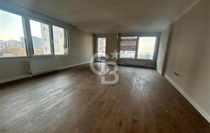 Fener-Kalamış caddesinde deniz manz. balkonlu,sıfır ferah daire