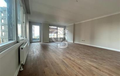 Fener-Kalamış caddesinde deniz manz. balkonlu,sıfır ferah daire