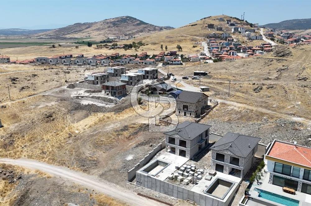 İZMİR FOÇA BAĞARASI VİLLA İMARLI ARSA