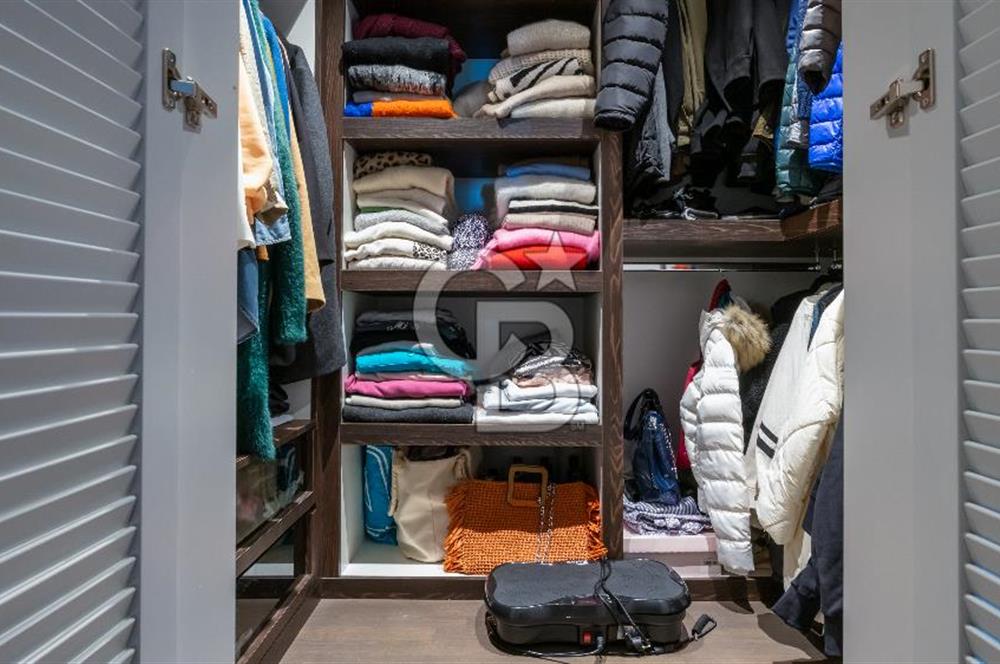 FOLKART NARLIDERE'DE BAHÇELİ 4+1 SATILIK DAİRE