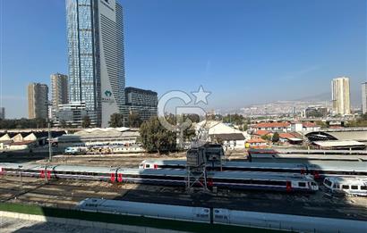 İzmir Megapol Cadde Evlerinde Yatay Mimari Satılık 3+1 Daire