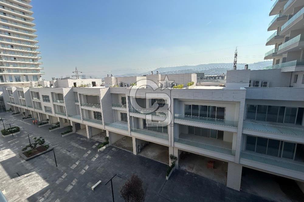 İzmir Megapol Cadde Evlerinde Yatay Mimari Satılık 3+1 Daire
