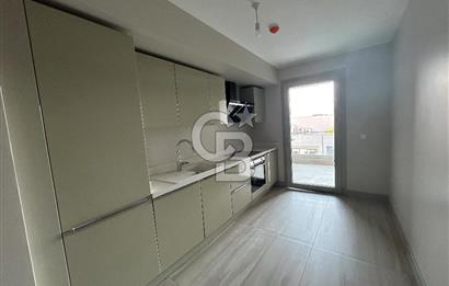 İzmir Megapol Cadde Evlerinde Yatay Mimari Satılık 3+1 Daire