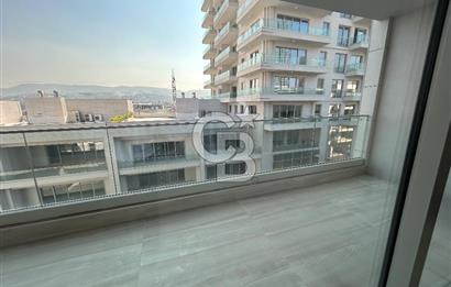 İzmir Megapol Cadde Evlerinde Yatay Mimari Satılık 3+1 Daire