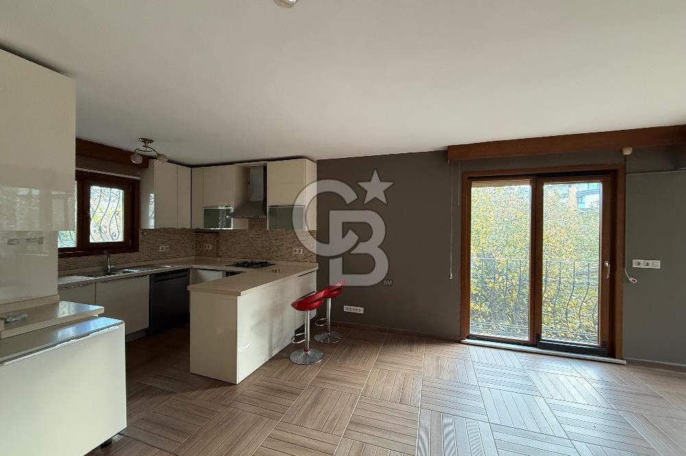 Kemerburgaz Kemer evleri  3 + 1 satılık daire