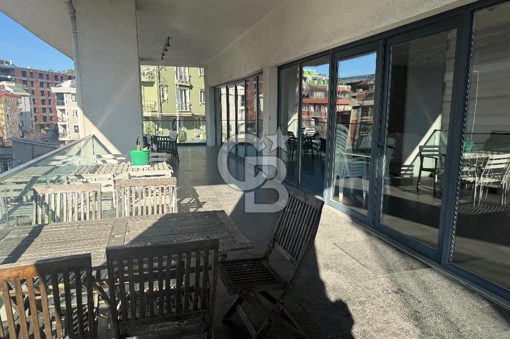 Kemerburgaz Kemer  evlerinde 3+1 kiralık 