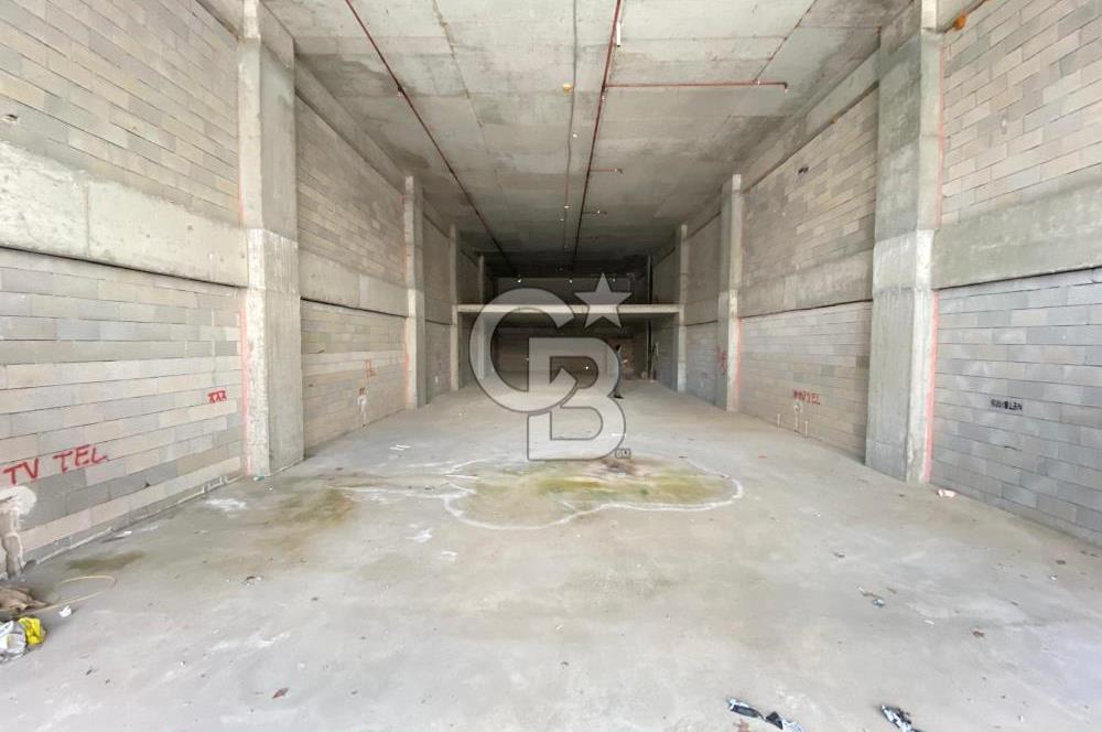 ANADOLU BULVARI AUTOZONE PRESTİJLİ GALERİLER İÇİN KİRALIK DÜKKAN