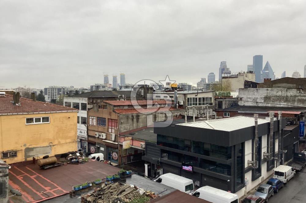 4,Levent Otosanayi Menderes Caddesinde Kiralık İşyeri