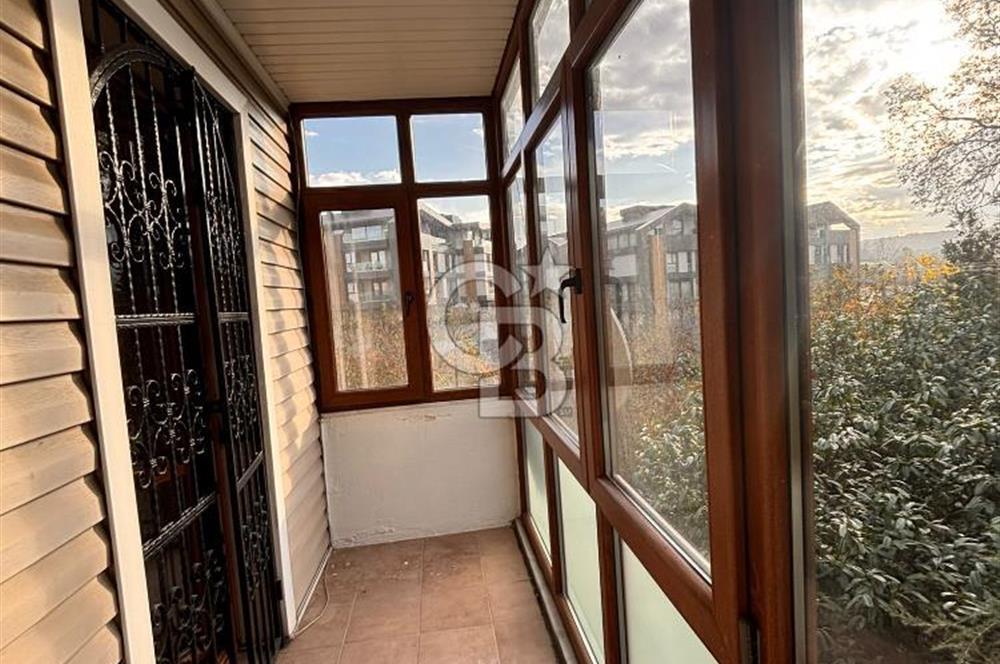 Kemerburgaz Kemer evleri  3 + 1 satılık daire