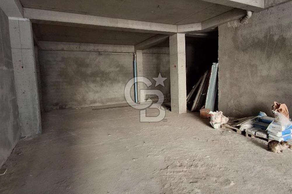 Sancaktepe İnönü Mahallesinde Kiralık 650 M² Dükkan