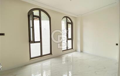 BAŞİSKELE YUVACIK'TA PANOROMİK ŞEHİR MANZARALI 4+1 LÜKS VİLLA