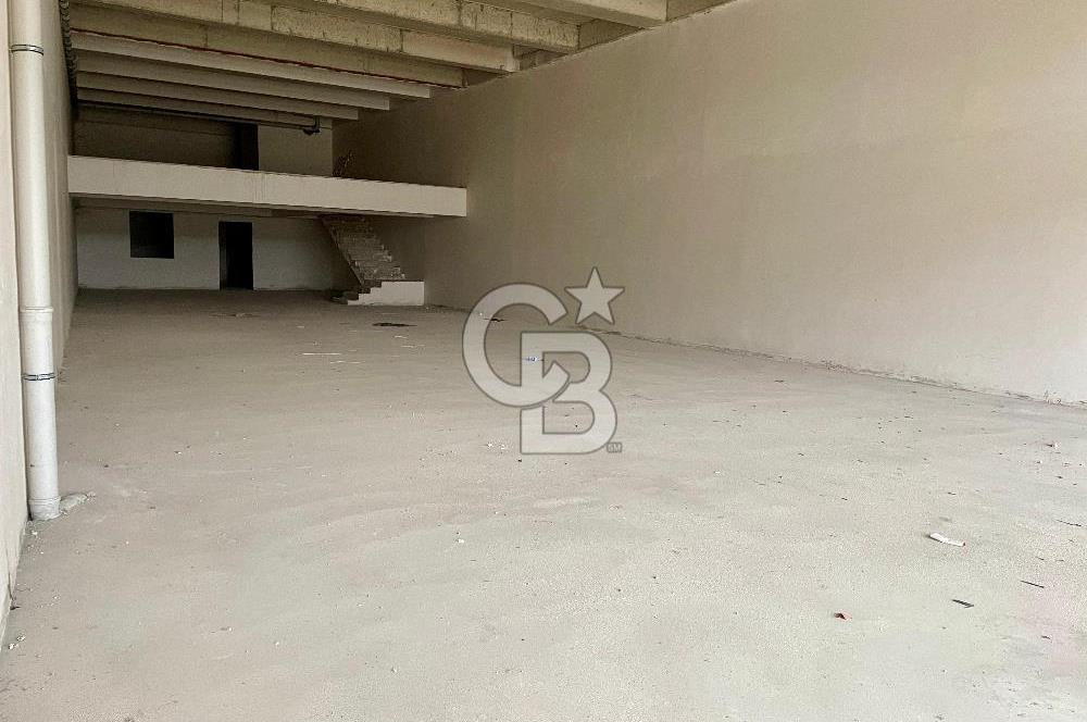 BAĞLICA DA CADDE ÜZERİ MÜKEMMEL KONUMDA 350 M2 KİRALIK DÜKKAN