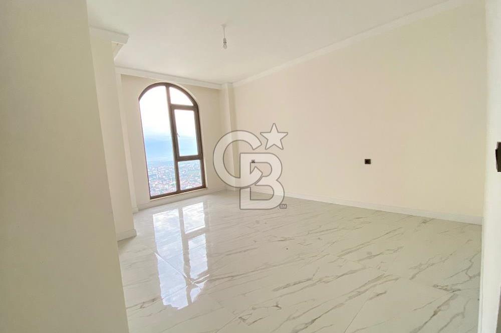 BAŞİSKELE YUVACIK'TA PANOROMİK ŞEHİR MANZARALI 4+1 LÜKS VİLLA