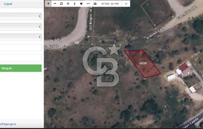 Gerede'de Yol Kenarı 561 m2 Tek Tapu Satılık Villa Parseli