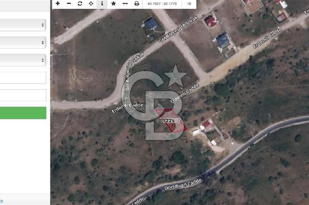 Gerede'de Yol Kenarı 561 m2 Tek Tapu Satılık Villa Parseli