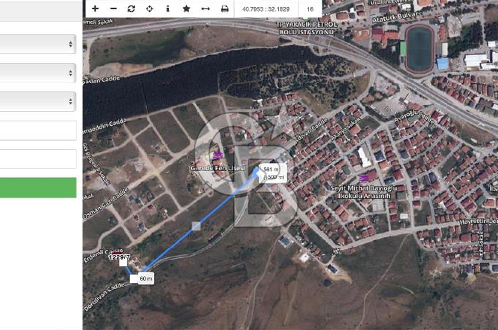 Gerede'de Yol Kenarı 561 m2 Tek Tapu Satılık Villa Parseli