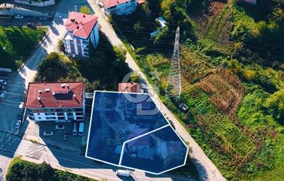 1300 m2 iki yola cepheli konut+ticari imarlı arsa