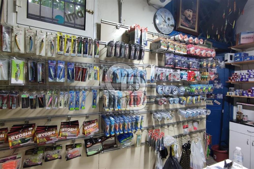 KARŞIYAKA İSKELE KARŞISI DEVREN KİRALIK BALIK AV MALZEME DÜKKANI