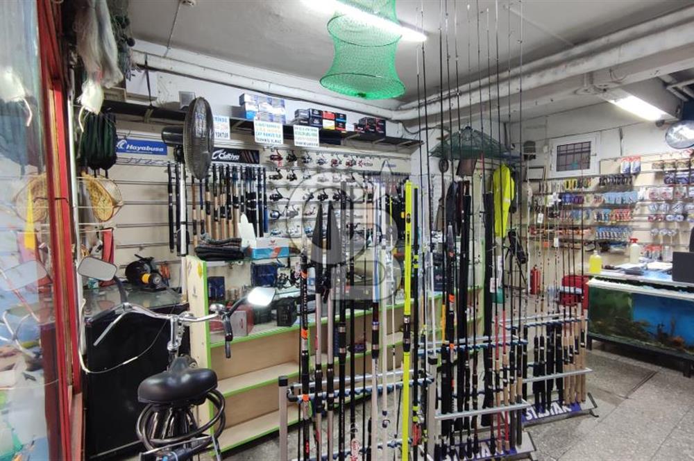 KARŞIYAKA İSKELE KARŞISI DEVREN KİRALIK BALIK AV MALZEME DÜKKANI