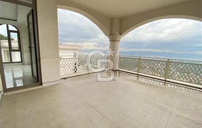 BAŞİSKELE YUVACIK'TA PANOROMİK ŞEHİR MANZARALI 4+1 LÜKS VİLLA