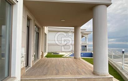 BAŞİSKELE YUVACIK'TA PANOROMİK ŞEHİR MANZARALI 4+1 LÜKS VİLLA