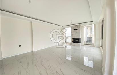 BAŞİSKELE YUVACIK'TA PANOROMİK ŞEHİR MANZARALI 4+1 LÜKS VİLLA