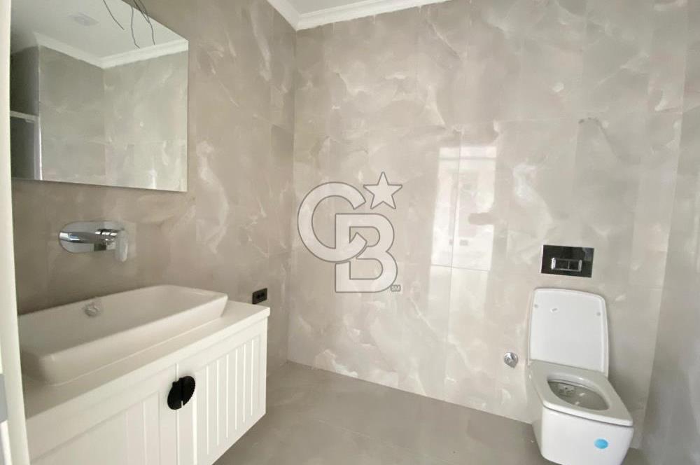 BAŞİSKELE YUVACIK'TA PANOROMİK ŞEHİR MANZARALI 4+1 LÜKS VİLLA