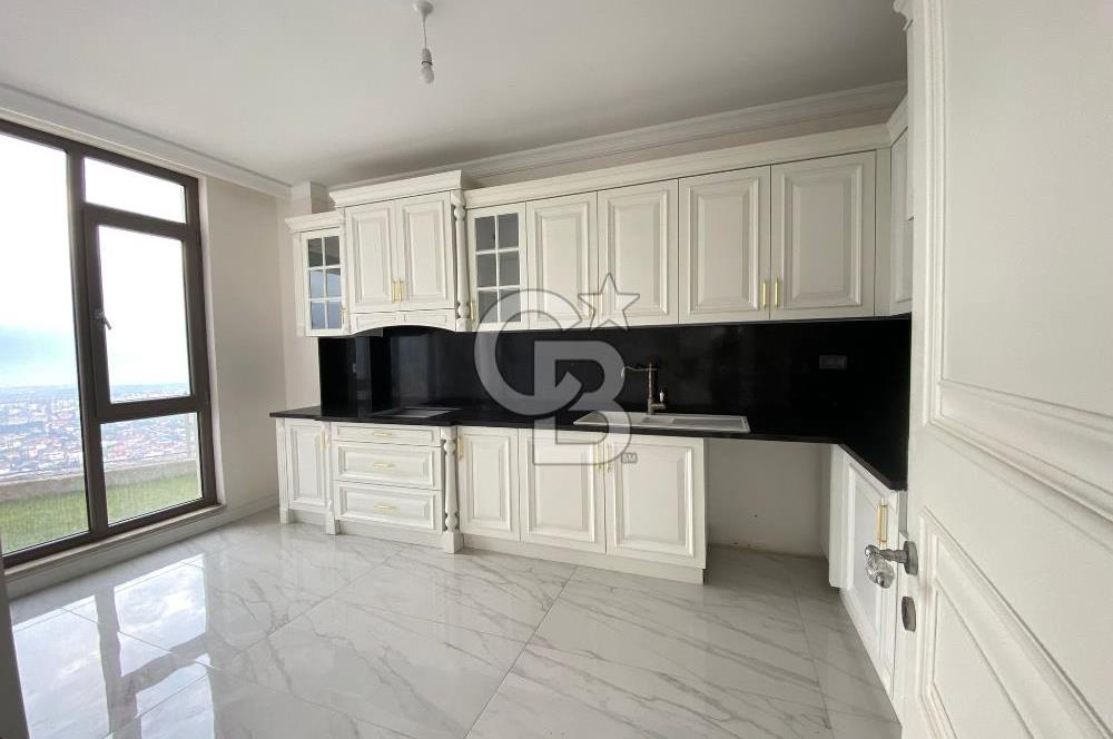 BAŞİSKELE YUVACIK'TA PANOROMİK ŞEHİR MANZARALI 4+1 LÜKS VİLLA