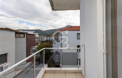 Yenifoça Ana Cadde Üzeri Merkezi Konumda 3+1 Satılık Daire