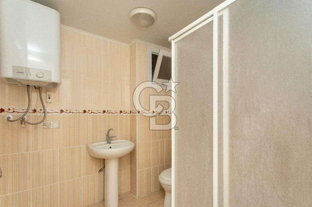 Yenifoça Ana Cadde Üzeri Merkezi Konumda 3+1 Satılık Daire